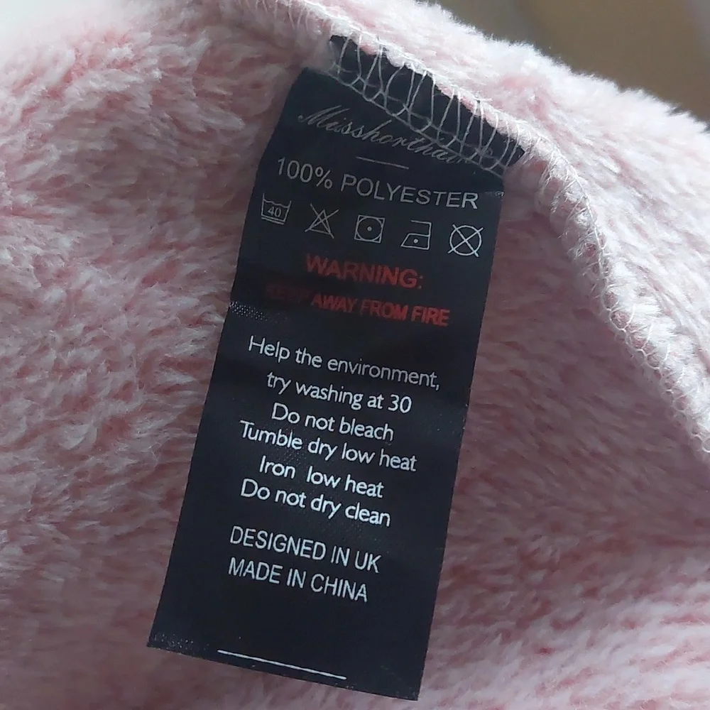 New Pink Medium Robe - Picture 6 of 7